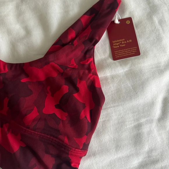 🆕🧧 Lululemon Align Bra A/B Cup New Year - Picture 3 of 10